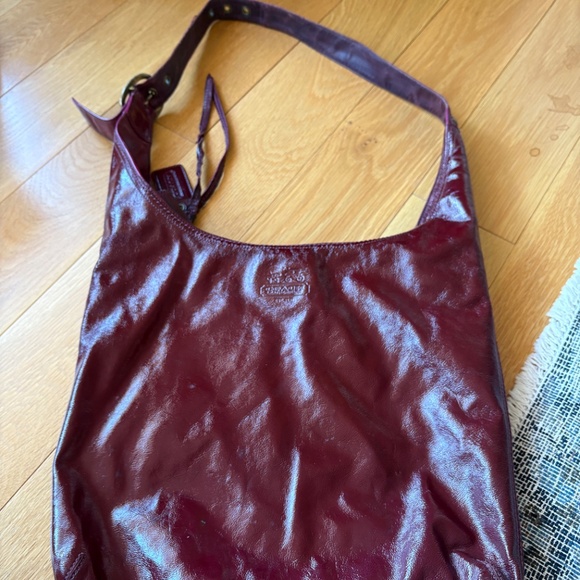 Vintage Coach Plum Bleecker Patent Leather Hobo Bag - Picture 5 of 10